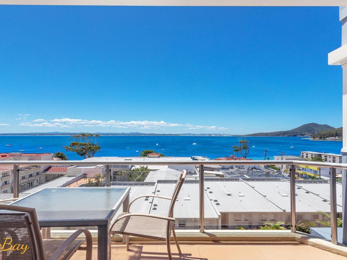 Breakwater 402